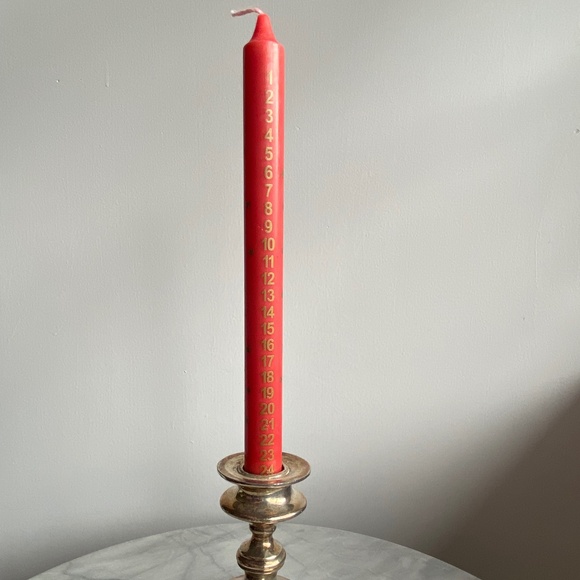 Christmas countdown/advent candle - Picture 1 of 4